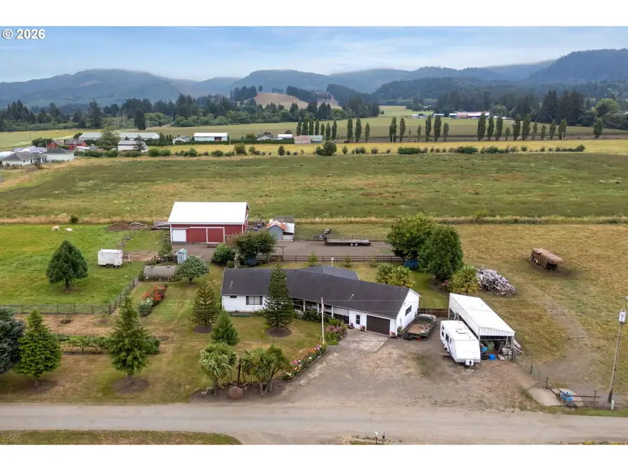 7555 Rocky Rd, Tillamook, OR 97141 - #2