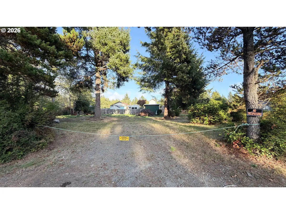 27510 Q Ln, Ocean Park, WA 98640 - #1