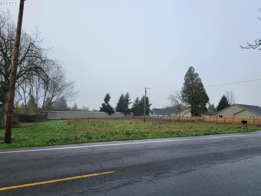 2895 Fisher Rd, Salem, OR 97305 - #3
