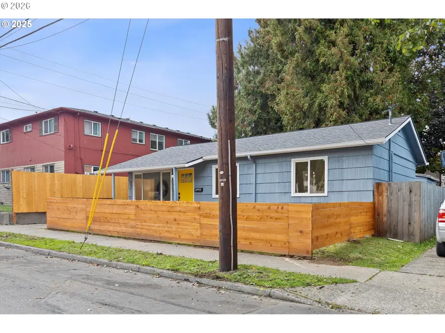 9523 N Allegheny Ave, Portland, OR 97203 - Image #2