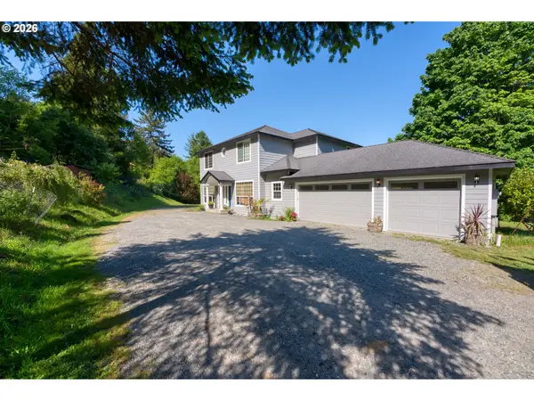 16711 Thompson Rd, Brookings, OR 97415