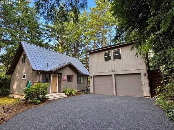 84614 Eastlake Dr, Florence, OR 97439