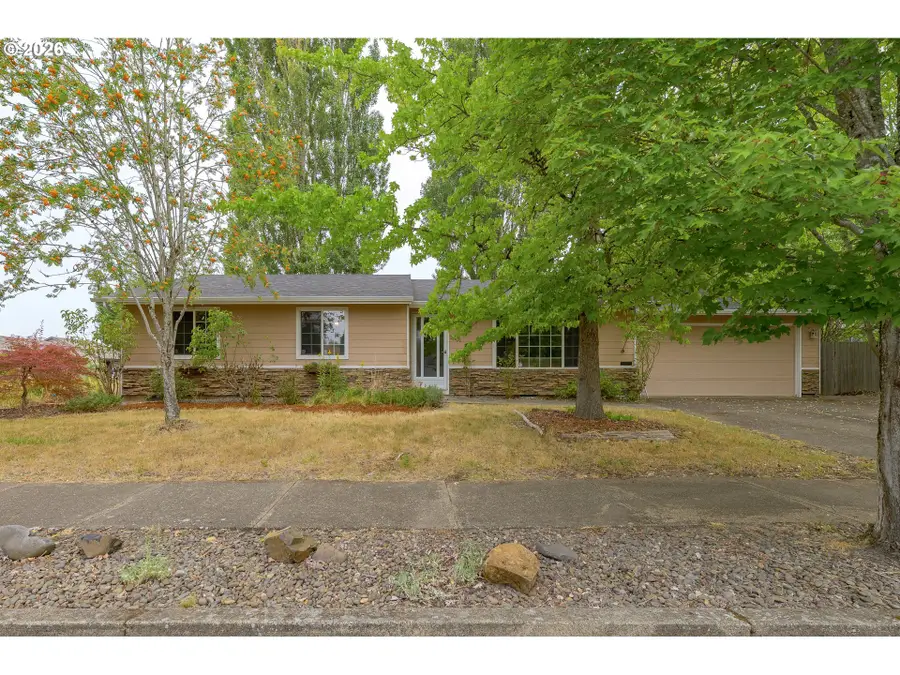 1801 SW Tamarack St, McMinnville, OR 97128 - #2