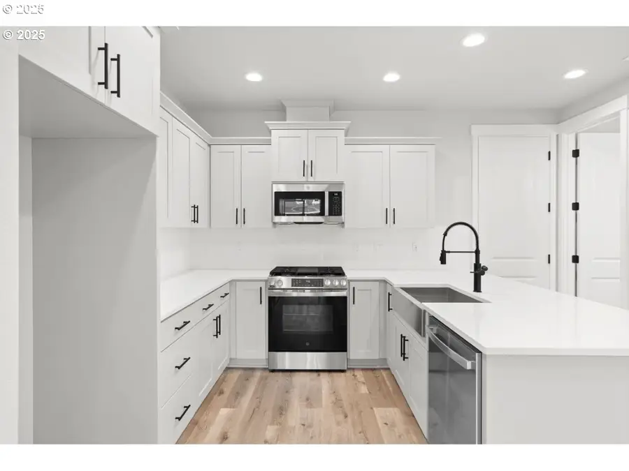 3696 SE Yonder Ln, Hillsboro, OR 97123 - #3