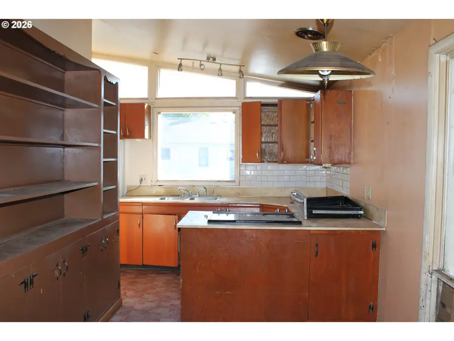 1740 Estes St, Baker City, OR 97814 - #2