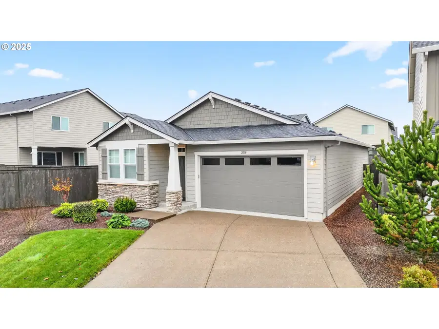 2074 S Ivy St, Cornelius, OR 97113 - Image #2