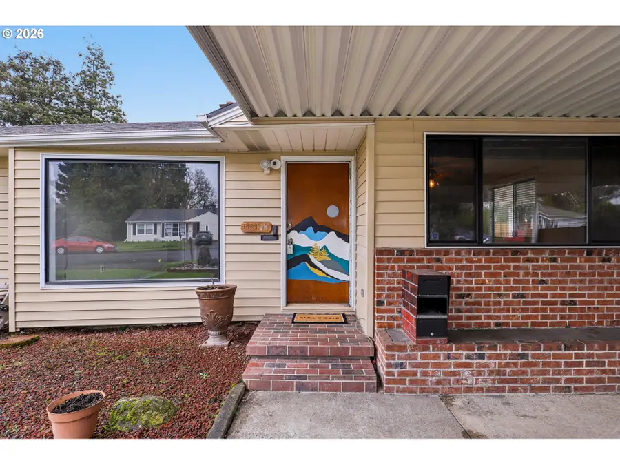 1907 W 37th St, Vancouver, WA 98660 - #3