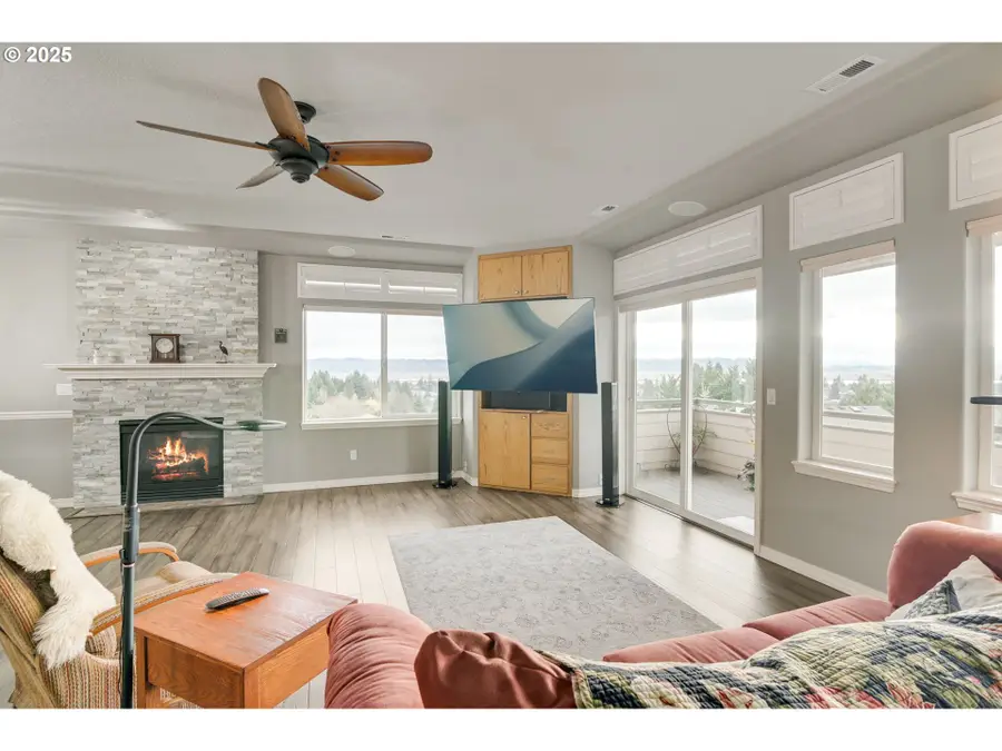 2276 37th St, Washougal, WA 98671 - Image #3