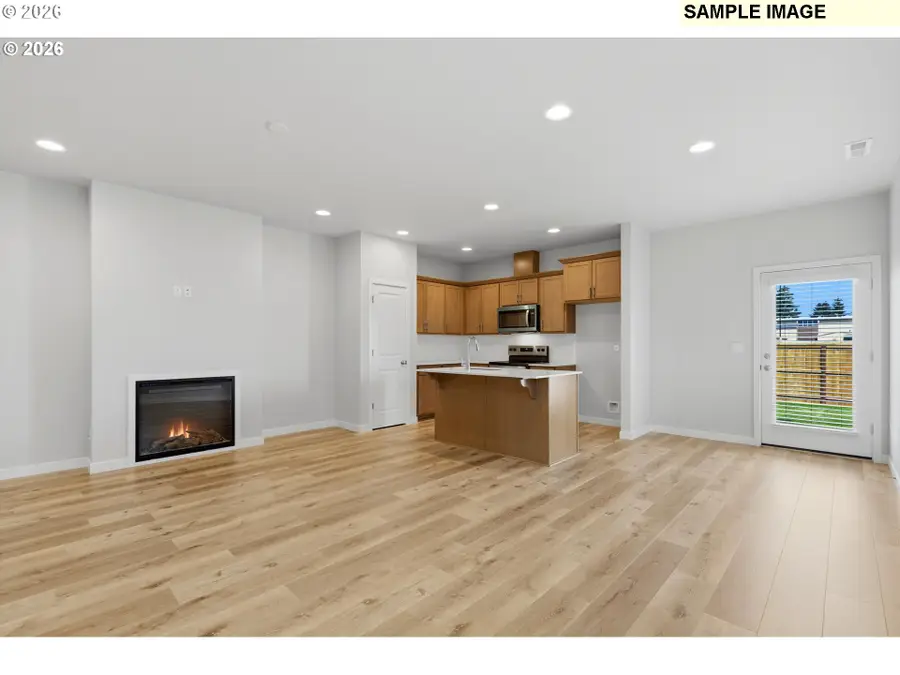 328 E Wilson St, Carlton, OR 97111 - #2