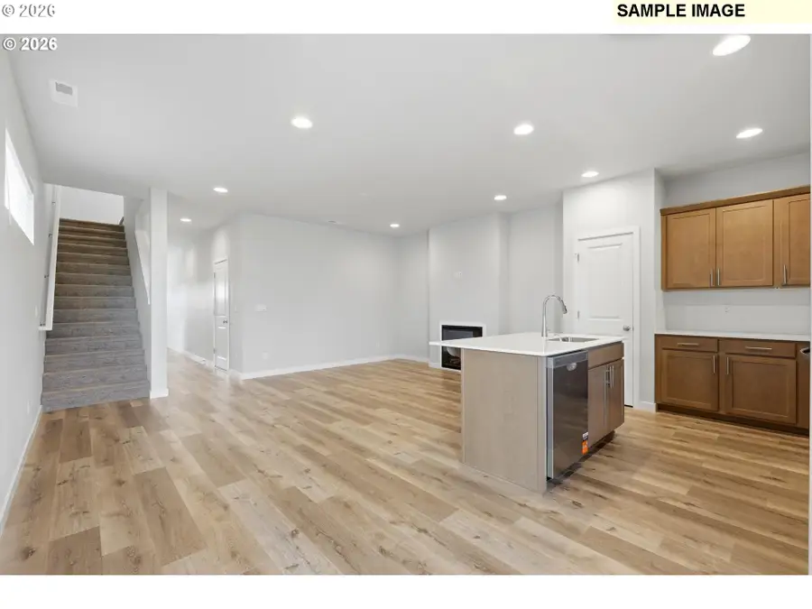 328 E Wilson St, Carlton, OR 97111 - #3