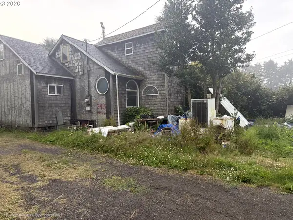 2424 Highway 101 N, Yachats, OR 97498