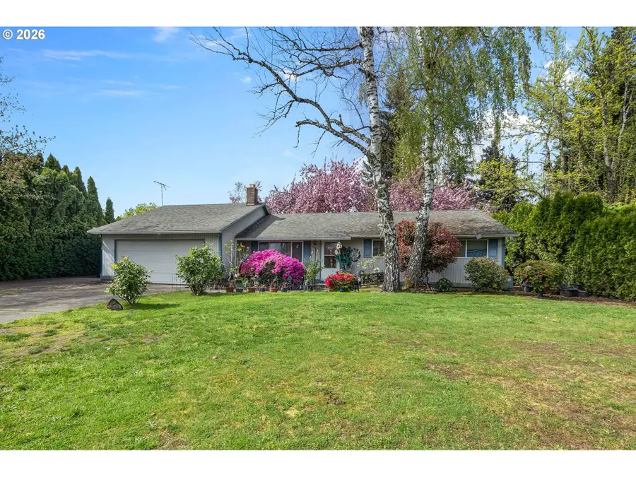 230 SW 8th Ave, Canby, OR 97013 - #3