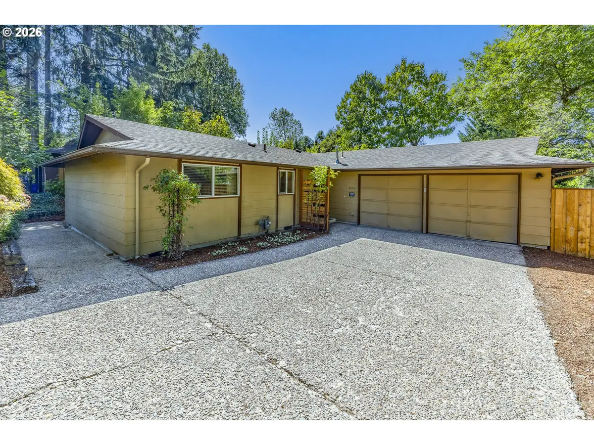 2258 Brittany St, Eugene, OR 97405 - #1