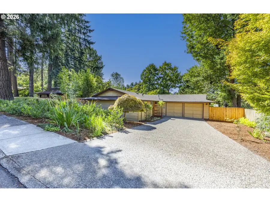 2258 Brittany St, Eugene, OR 97405 - #2