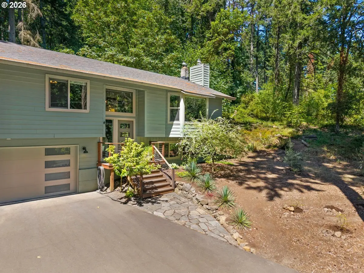 30475 SW Riverwood Dr, Northwest Clackamas, OR 97068 - #1