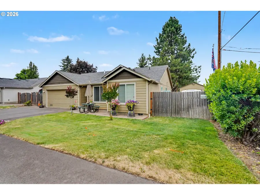 1555 Crimson Cap Ln, Keizer, OR 97303 - #2