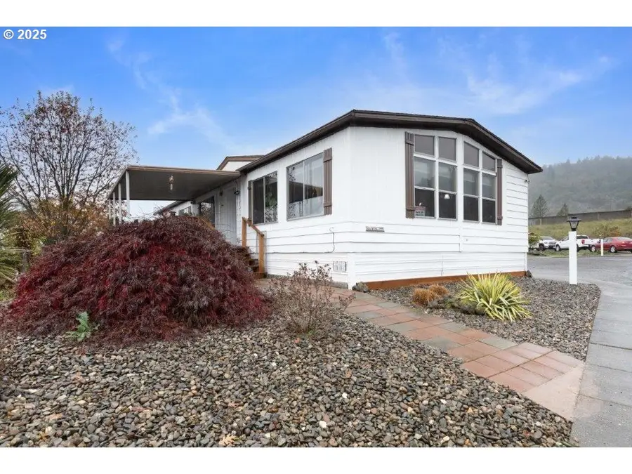 406 Shadow Ranch Ln, Roseburg, OR 97470 - Image #3