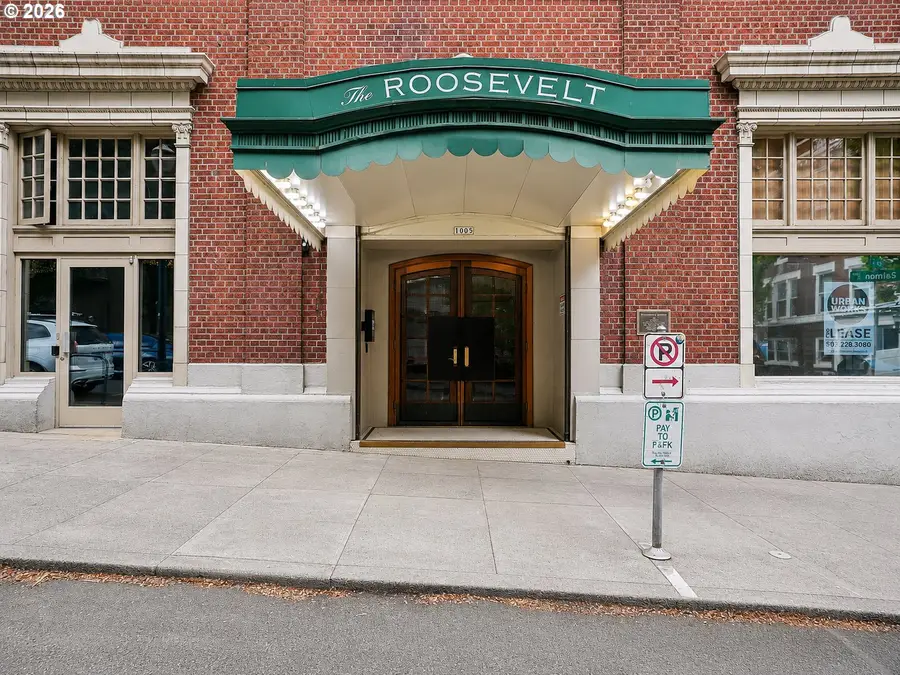 1005 SW Park Ave #204, Portland, OR 97205 - #3