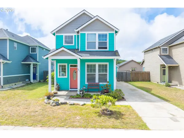 781 Kentucky Ave, CoosBay, OR 97420