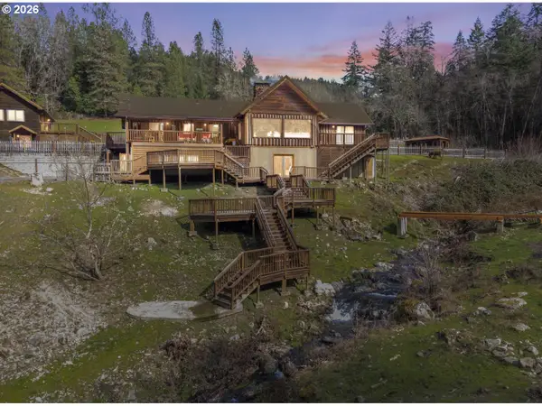 928 Old Stage Rd, WolfCreek, OR 97497