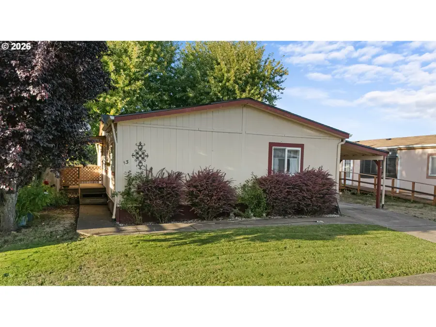 700 N Mill St #13, Creswell, OR 97426 - #3