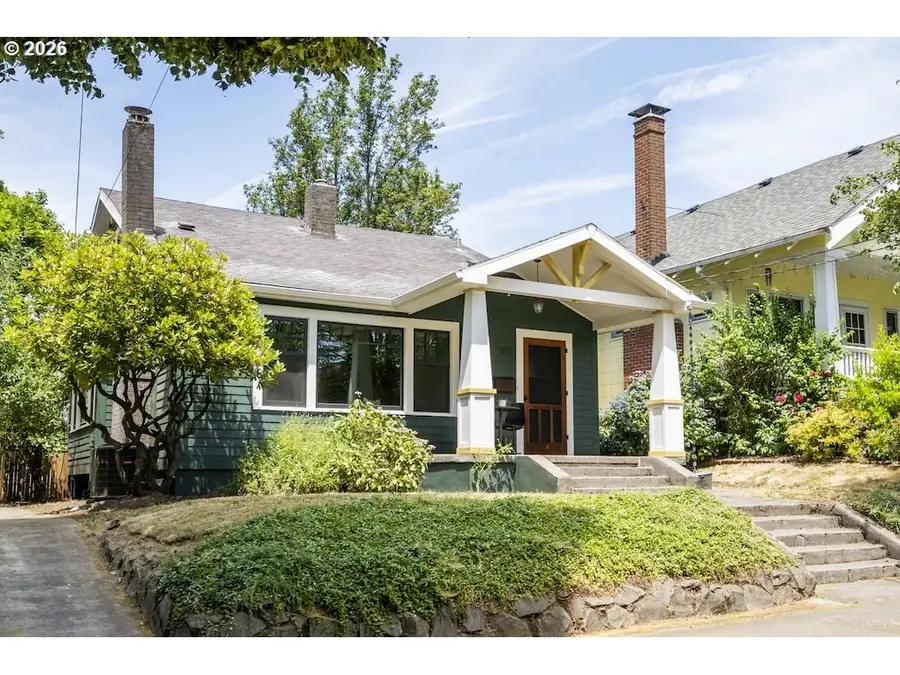 3011 SE Tibbetts St, Portland, OR 97202 - #3