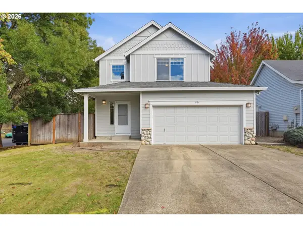 801 E Hilltop Dr, Newberg, OR 97132