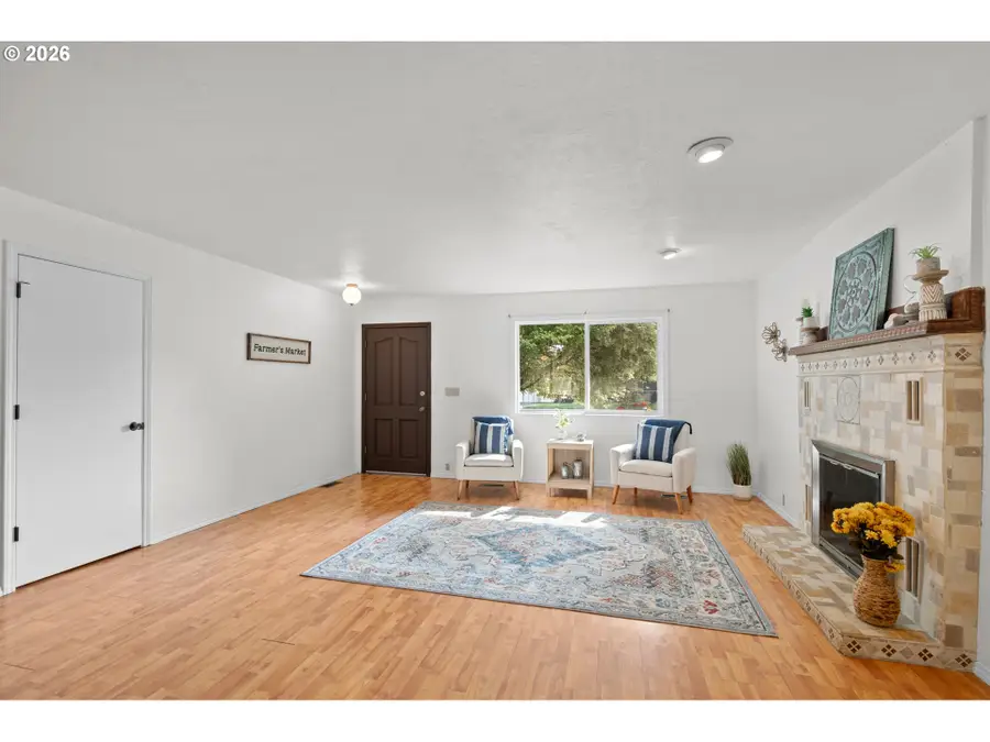 1425 SW 46th St, Pendleton, OR 97801 - #3