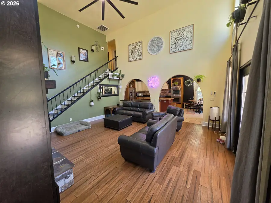 141 Plat M Rd, Sutherlin, OR 97479 - #2