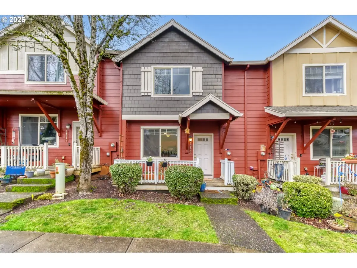 38573 Cascadia Village Dr, Sandy, OR 97055 - #1