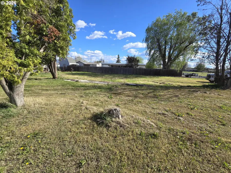 525 E Harding Ave, Stanfield, OR 97875 - #3