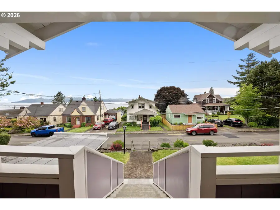 3361 Harrison Ave, Astoria, OR 97103 - #2