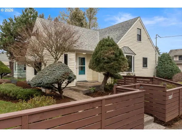 7407 N Polk Ave N, Portland, OR 97203