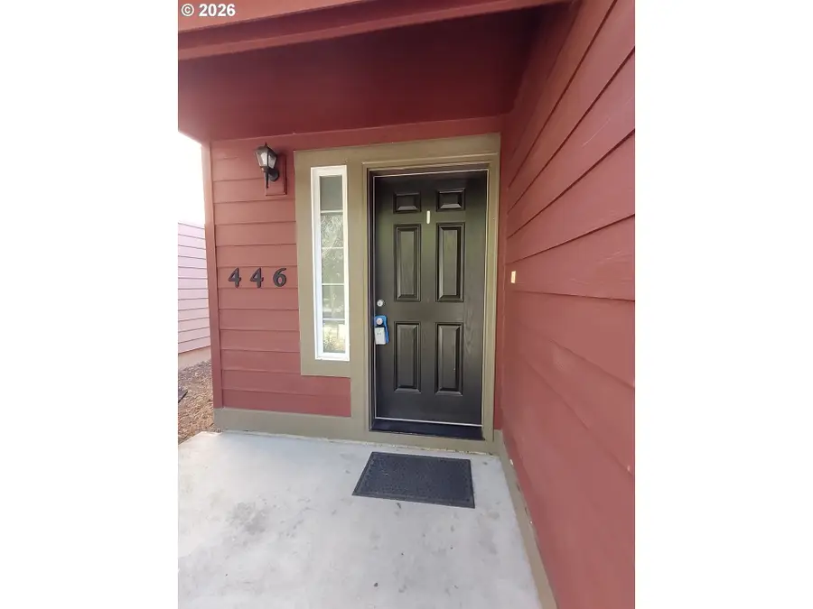 446 Corinne Dr, Newberg, OR 97132 - #3