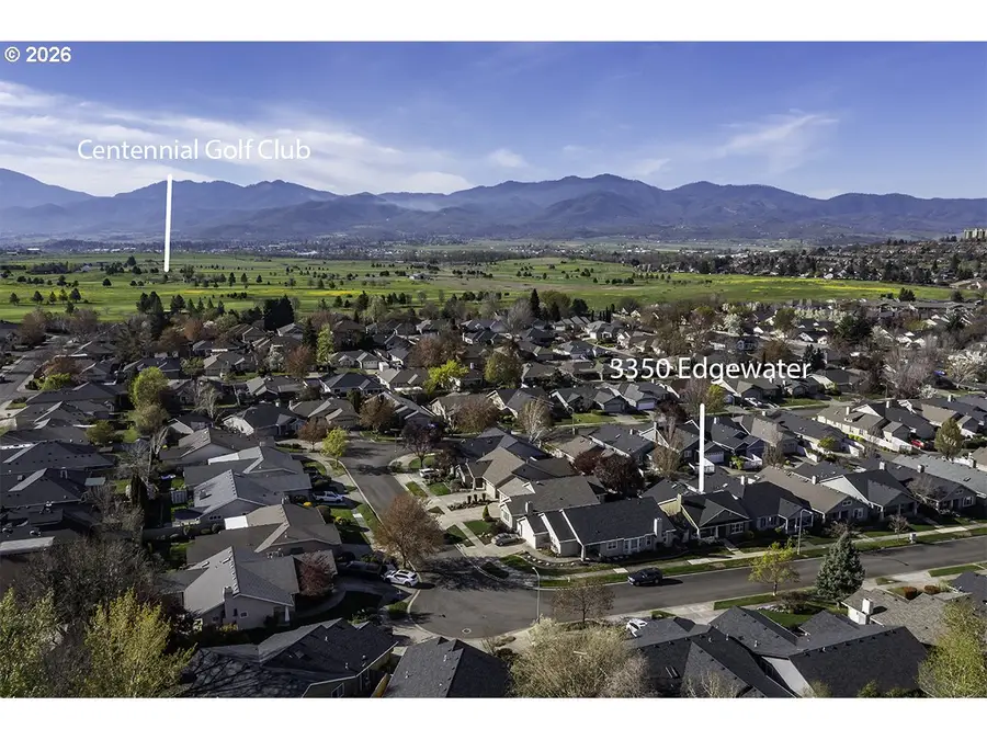 3350 Edgewater Dr, Medford, OR 97504 - #2