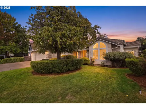 3115 Metolius Dr, Eugene, OR 97408