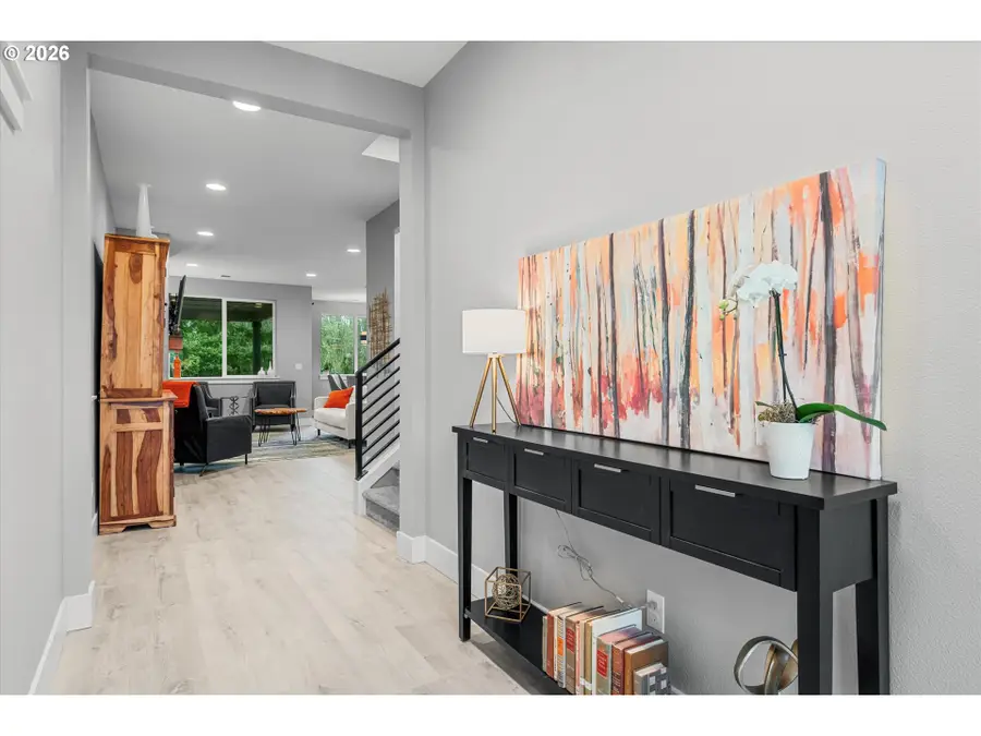 723 SW 49th Dr, Gresham, OR 97080 - #3