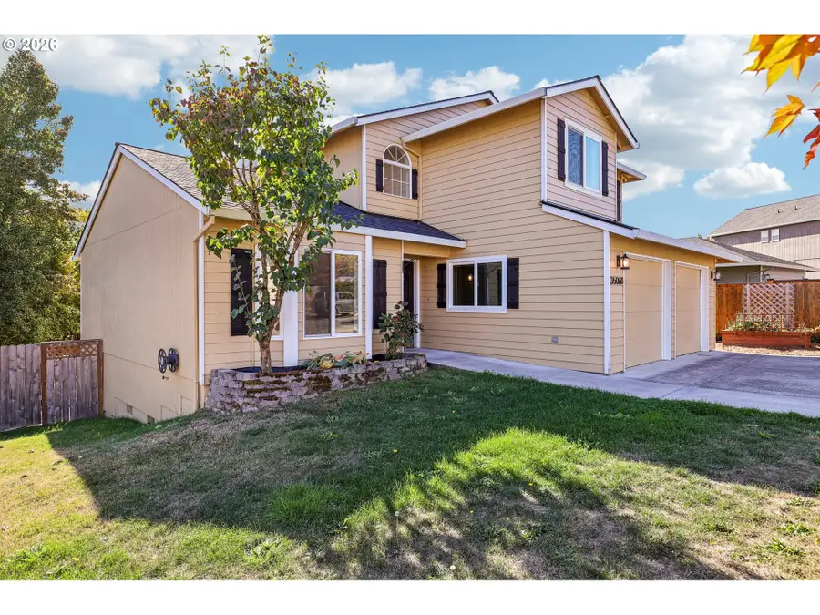 35060 Roberts Ln, Saint Helens, OR 97051 - #2