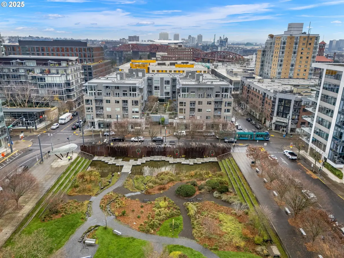 1125 NW 9th Ave #526, Portland, OR 97209 - Image #1