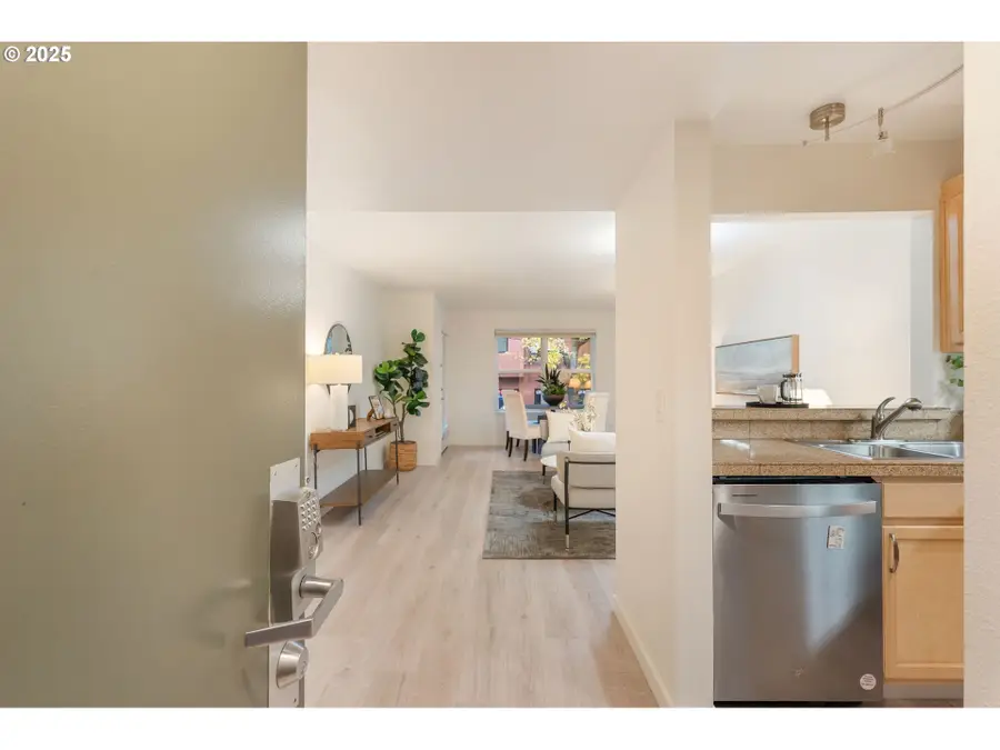 1500 SW Park Ave #104, Portland, OR 97201 - Image #2