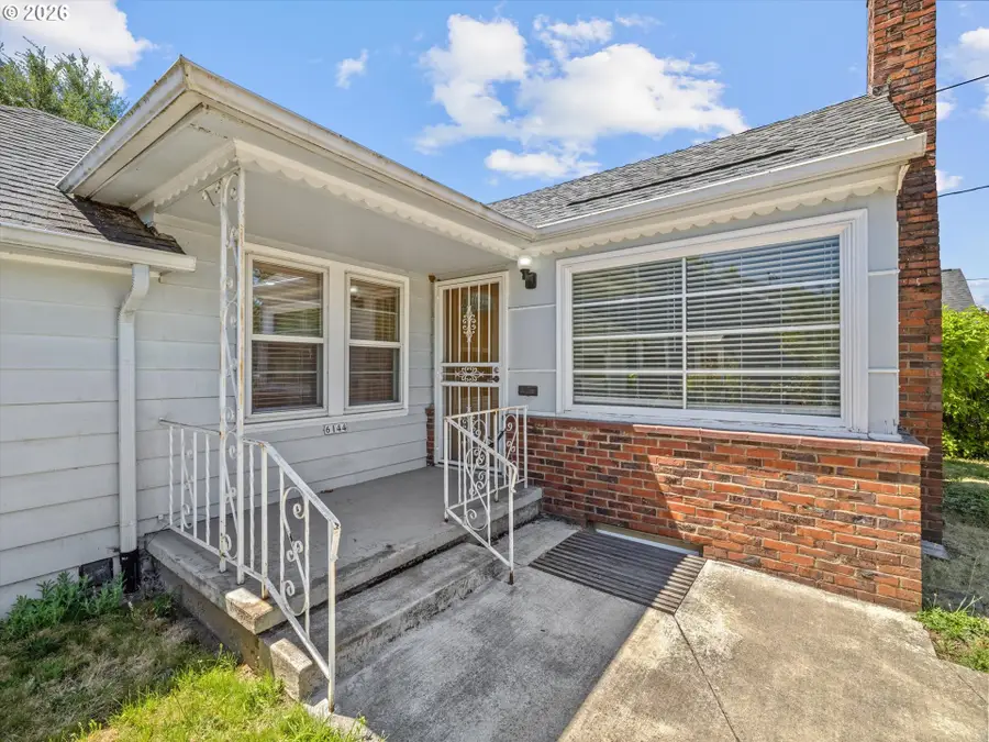6144 N Willamette Blvd, Portland, OR 97203 - #2