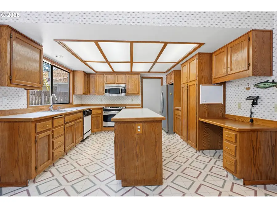 18704 S Terry Michael Dr, Redland, OR 97045 - #2