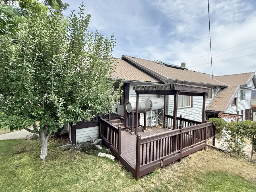 210 NW Canton St, John Day, OR 97845 - #2