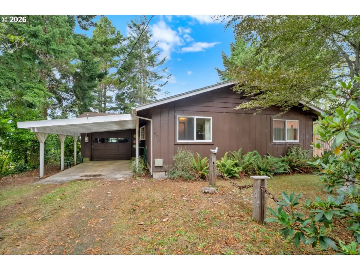 600 Queens Ct, Lakeside, OR 97449 - #1