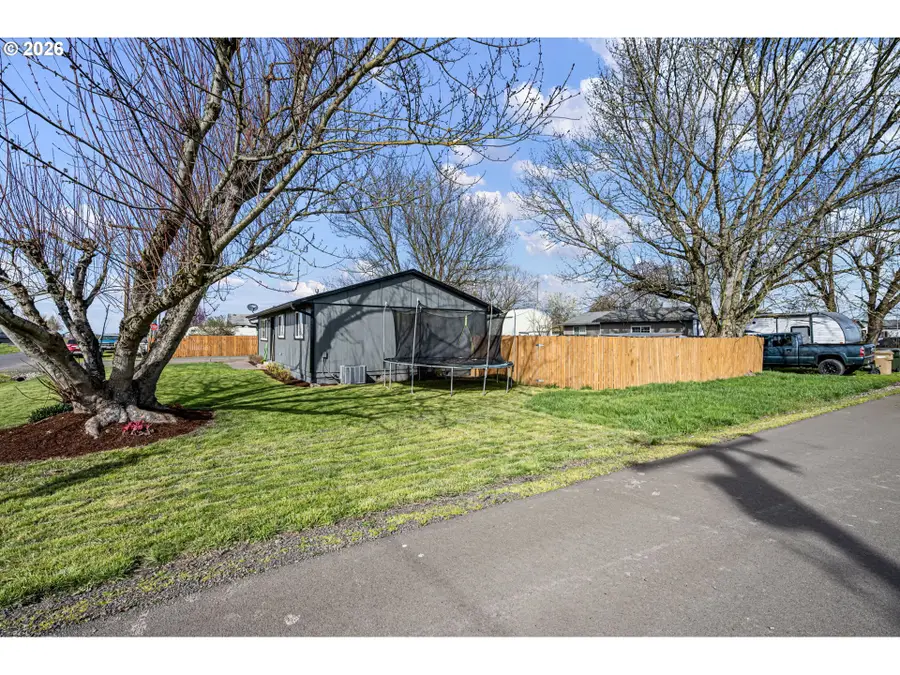 86 E 2nd St, Halsey, OR 97348 - #3