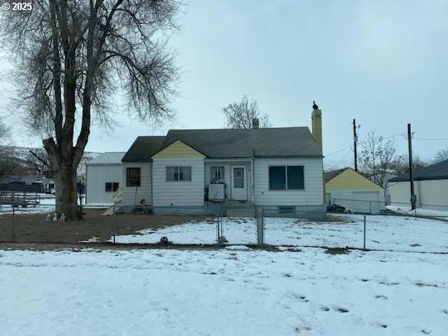 475 E 3rd St, Huntington, OR 97907 - #1