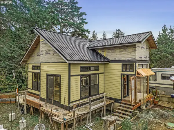 11910 NW Thompson St, SealRock, OR 97376