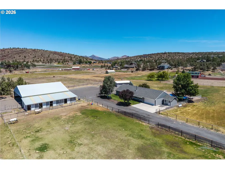 3099 NW Williams Way, Redmond, OR 97756 - #2