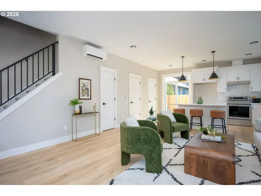 8431 NE Hassalo St, Portland, OR 97220 - #3