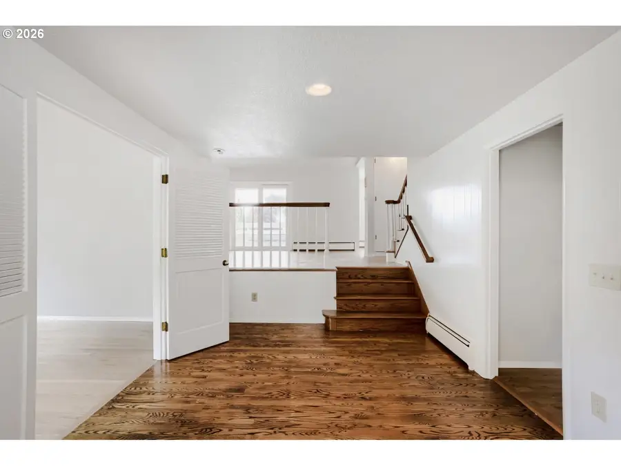 7190 SW Renee Dr, Portland, OR 97225 - #3